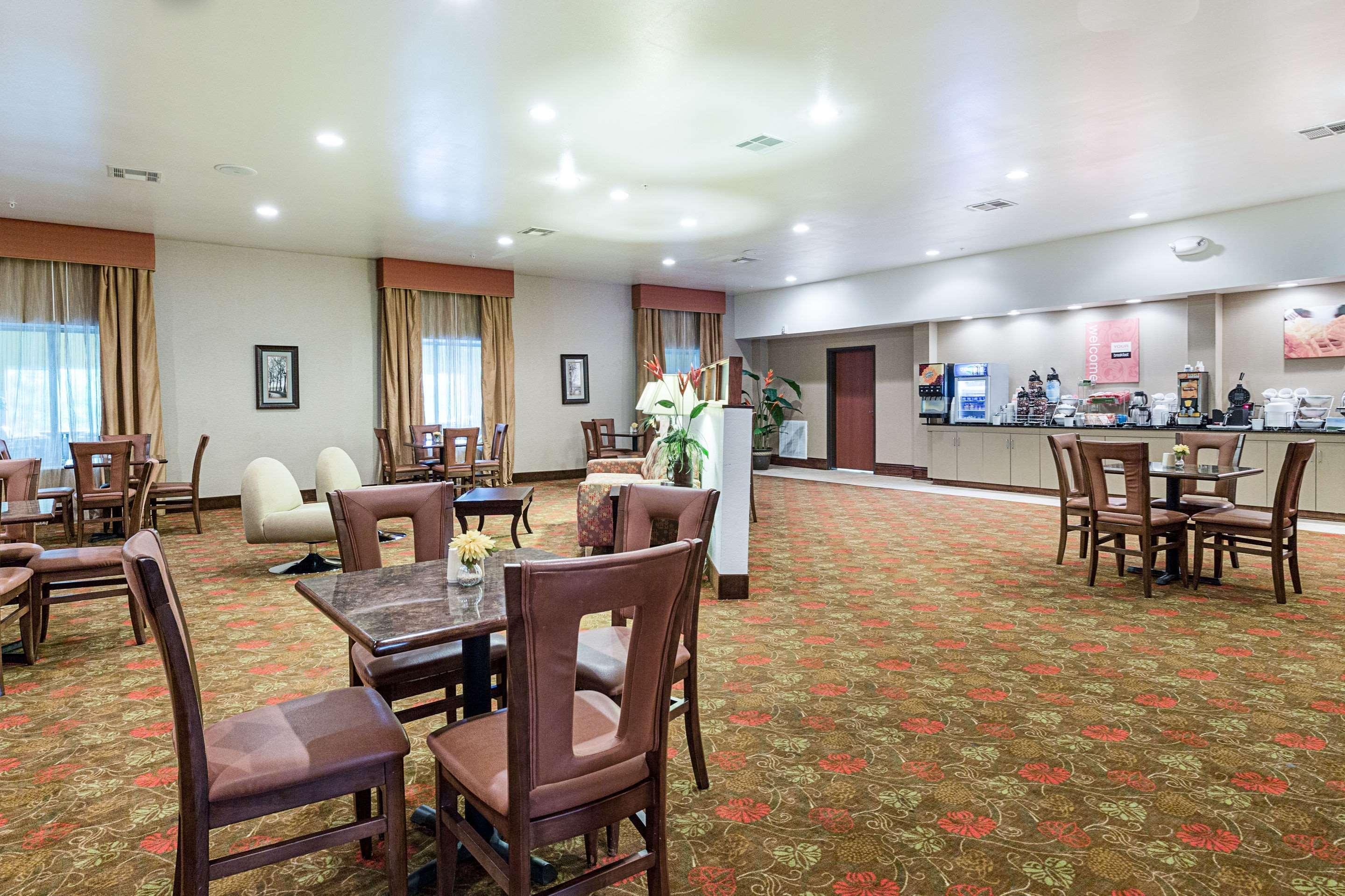 Comfort Suites Leesville Exterior photo